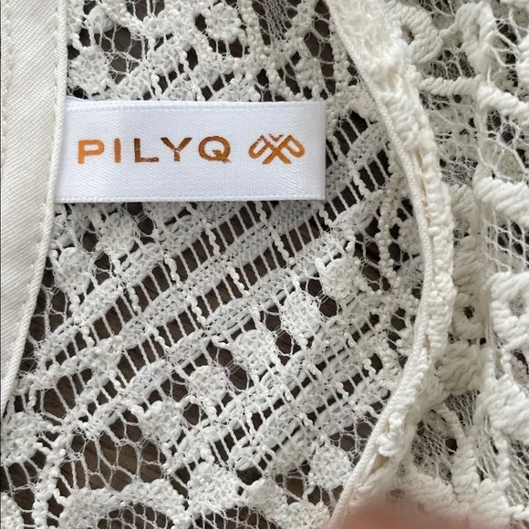 White Lace Bell Sleeve Knit Mini Dress Cover up Resort wear. Beach wear. Luxury - Picture 10 of 17